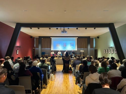 10 ans du dispositif « Bien-Vieillir en Résidence Sociale » avec l’Assurance Retraite IDF. Un après-midi pour fêter ce partenariat historique et mettre en avant la parole des bénéficiaires : – Aller vers – Prévenir la perte d’autonomie – Lutter contre l’isolement – Favoriser l’accès aux droits
