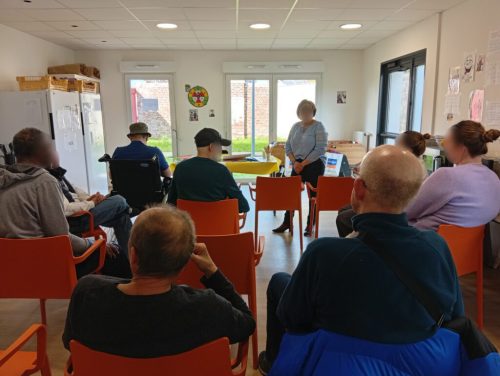 Nouvel atelier pour le LHSS et la RS de St Quentin ! Organisée par les soignants, c’est autour de l’alimentation et les incidences sur notre santé que les conversations ont été menées par une représentante de la Ligue contre le cancer. Moment bénéfique pour tous où respect et transparence étaient au