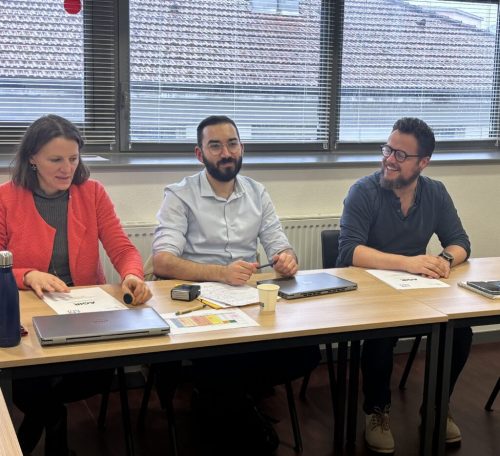Dans le cadre du programme AGIR, une réunion thématique s’est tenue dans les Vosges en présence de nos partenaires institutionnels. À cette occasion, la convention départementale de partenariat AGIR a été officiellement signée, en présence de la Directrice !