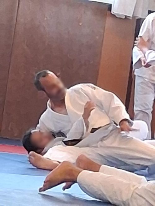 Trois jeunes de l’IME Coallia Tourville ont participé à un stage au judo Club d’Apt encadré par plusieurs professionnels dont le champion olympique Frederic Demontfaucon. Ils sont travaillé le respect l’écoute et la confiance en soi.