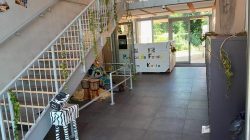 Semaine des pensions de famille à Essômes-sur-Marne : franc succès auprès de nos visiteurs. Belle collaboration avec un pensionnaire du CHU pour la création de ce superbe lion !